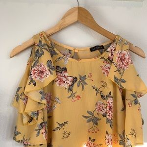 Yellow Blouse | La Scala